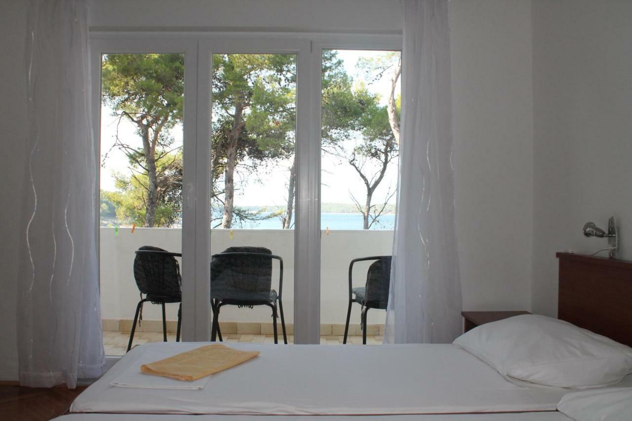 Covahouse * Jelsa (Hvar)